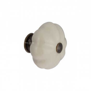 Πόμολο πορσελάνης Giusti σε δύο διαμέτρους Φ28 και Φ35 μπέζ γυαλιστερό 